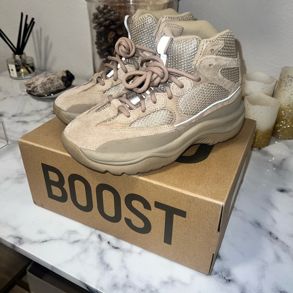 Yeezy Women's Shoes in Tan and Cream